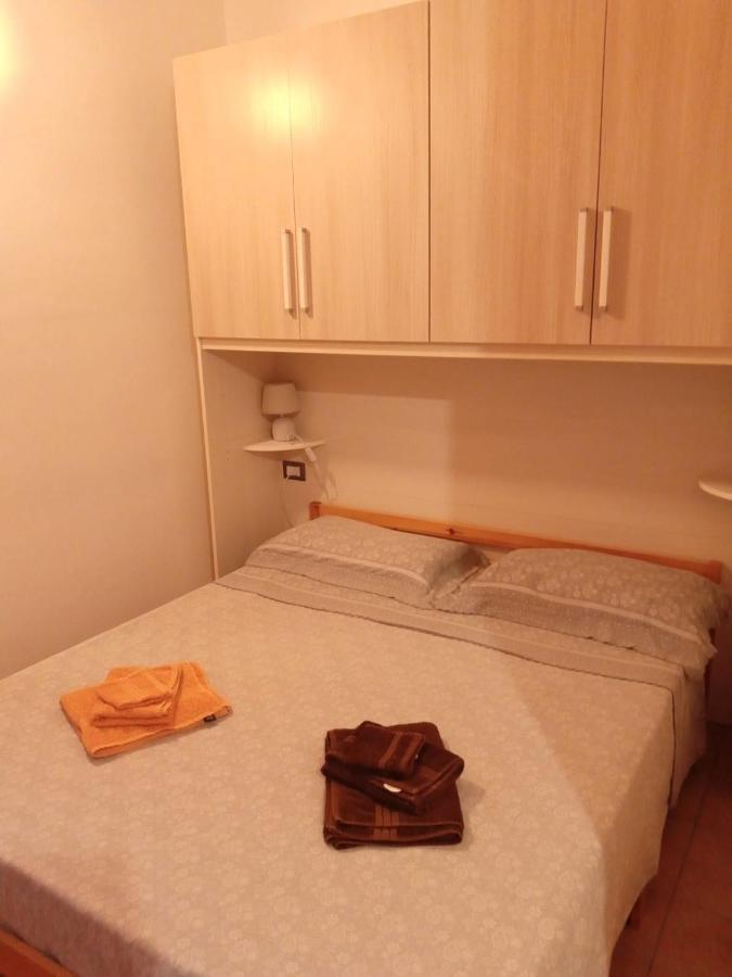 Bed And Breakfast Stefania Джулианова Экстерьер фото